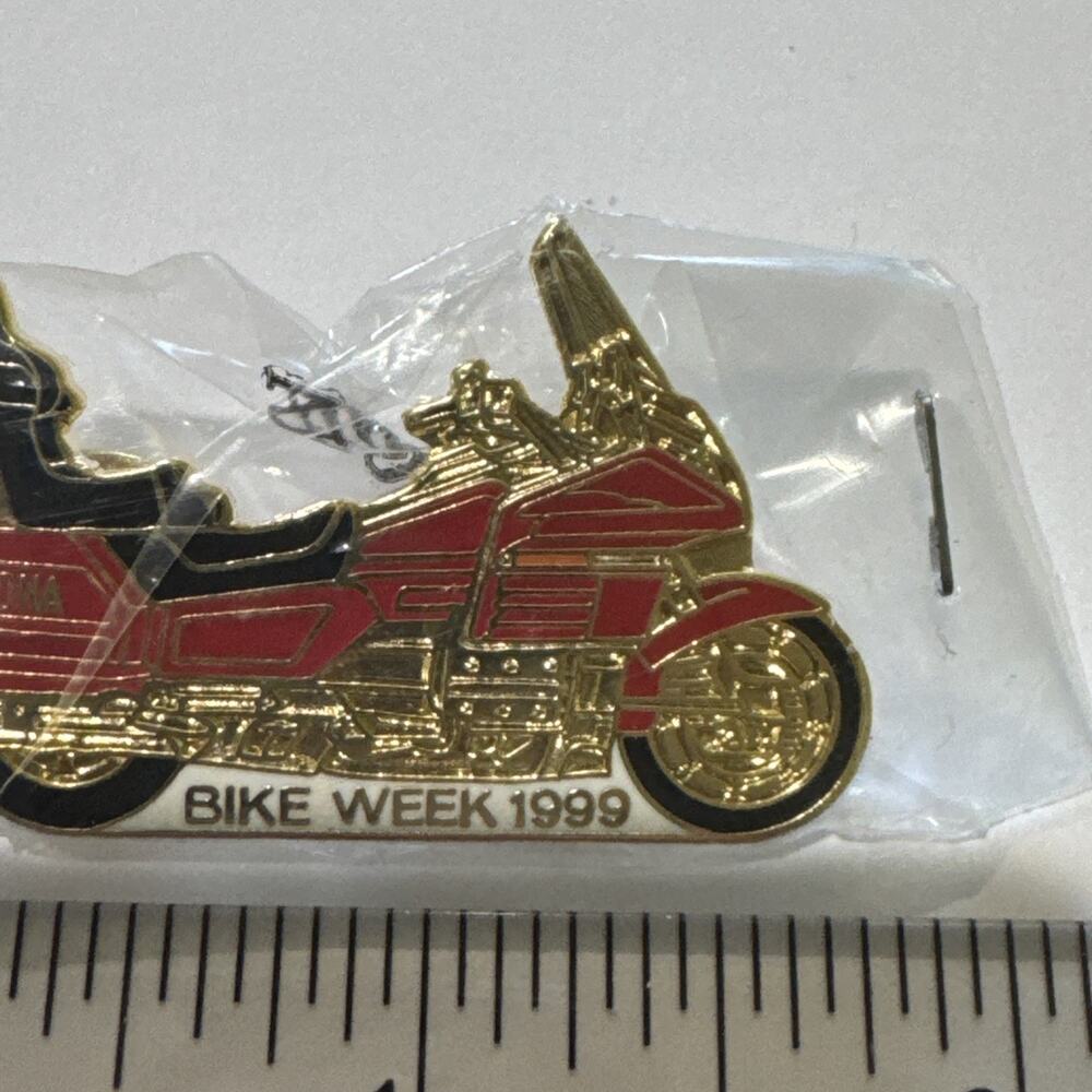 Daytona Bike Week 1999 Gold Wing Lapel Hat Vest Jacket Pin Motorcycle Vintage - Picture 4 of 6